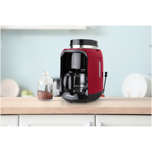 Modern,Coffee,Machine,On,Table,In,Kitchen
